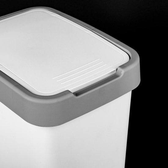 Контейнер д/мусора 25л (белый) М9165