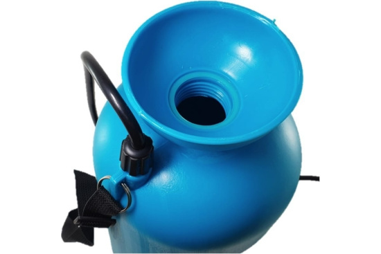 Опрыскиватель пневматический садовый "Зеленый луг"  8,0л