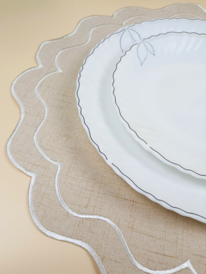 Набор плейсмат бежевые 6 штук  40 см OLS-918-2