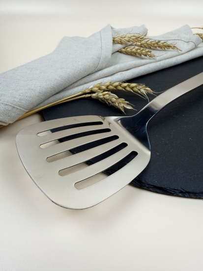 Лопатка с прорезями серебро  OLS-391-8