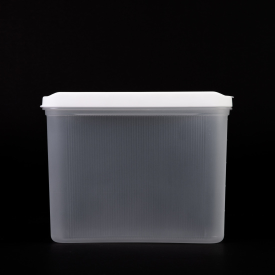 Емкость для сыпучих продуктов "Лайн" 1,5л (белый) М9003