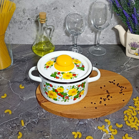 Кастрюля 1.5л цил. белосн. Земляника 1с15я/1 Кастрюля 1.5л цил. белосн. Земляника 1с15я/1