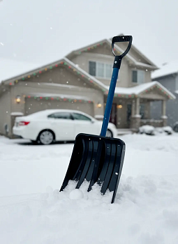 Лопата Автомобильная сборно-разборный вариант с фиксатором, с ал.планкой, алюм.черенок и V-руч.