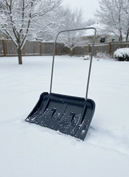 Лопата "Движок" на колесиках с металлической ручкой 11346