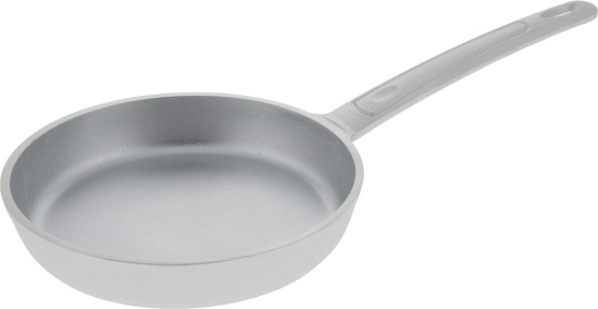 Сковорода 180/30 с ручкой литая (Кукмор) с180