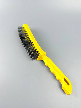 Щетка металлическая с пластиковой ручкой, 6-и рядная OLS-247-17 Щетка металлическая с пластиковой ручкой, 6-и рядная OLS-247-17