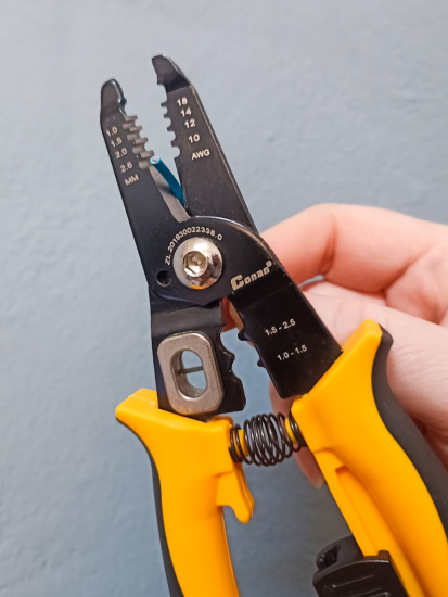 Инструмент для зачистки проводов Conan стриппер COWS08180 OLS-778-90