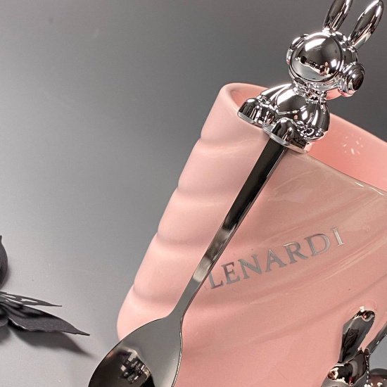 Кружка 430мл с ложкой в под.уп.(х36)Фарфор 315-071