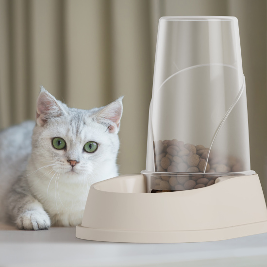 Автокормушка и автопоилка ALTA для кошек и собак 1,5л (бежевый) М8718