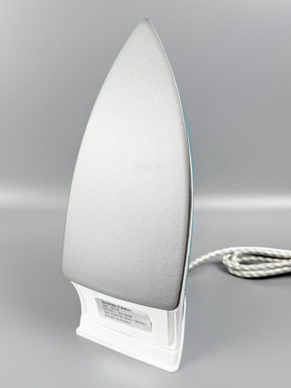 Утюг электрический  1600Вт, пластиковый корпус, материал подошвы - сталь SC-9008 OLS-HC-25